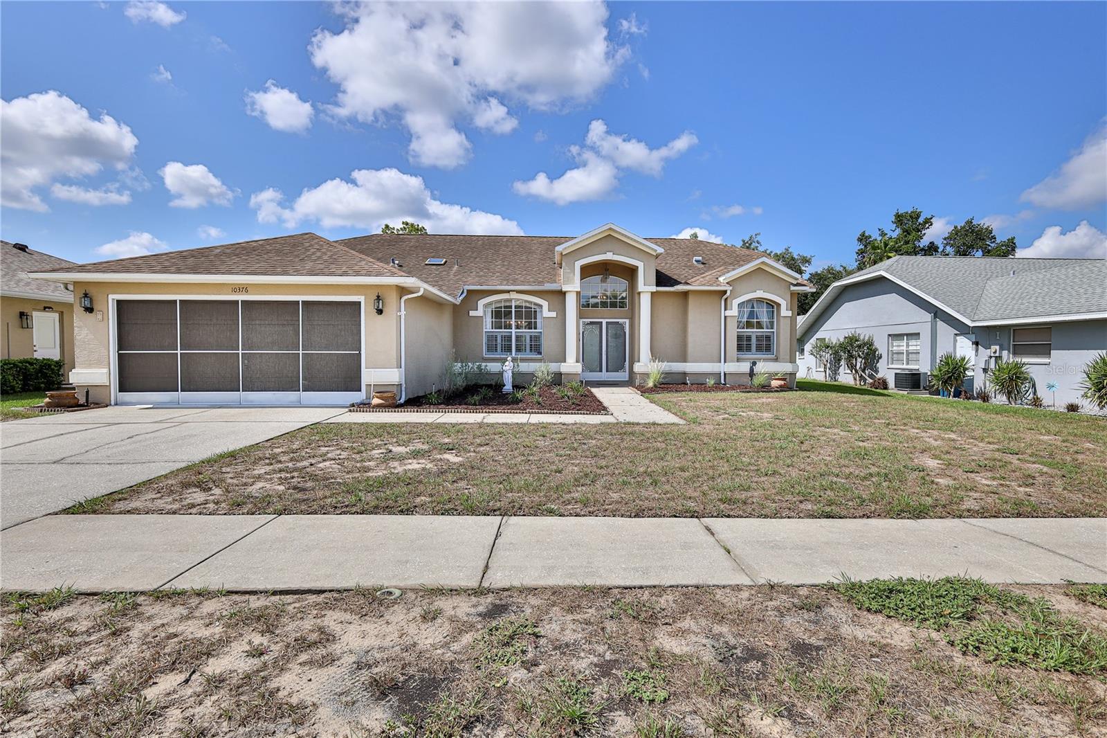 SEVEN HILLS - Residential