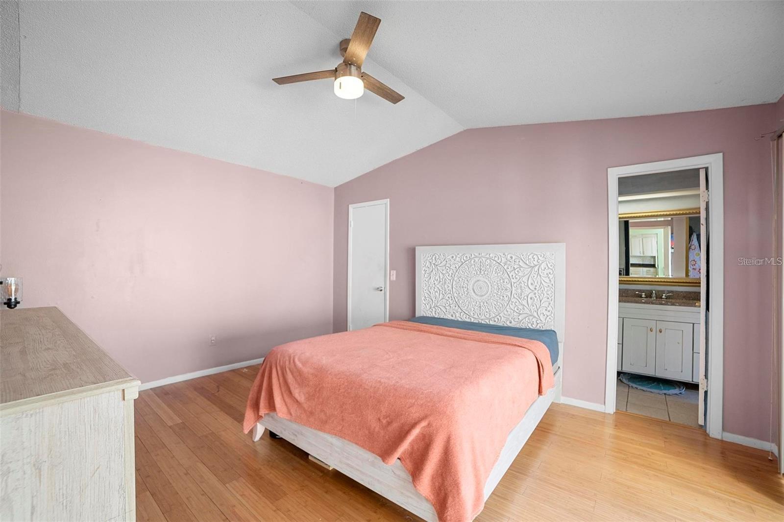 SHADOWBAY UNIT 2 PH 2 - Residential