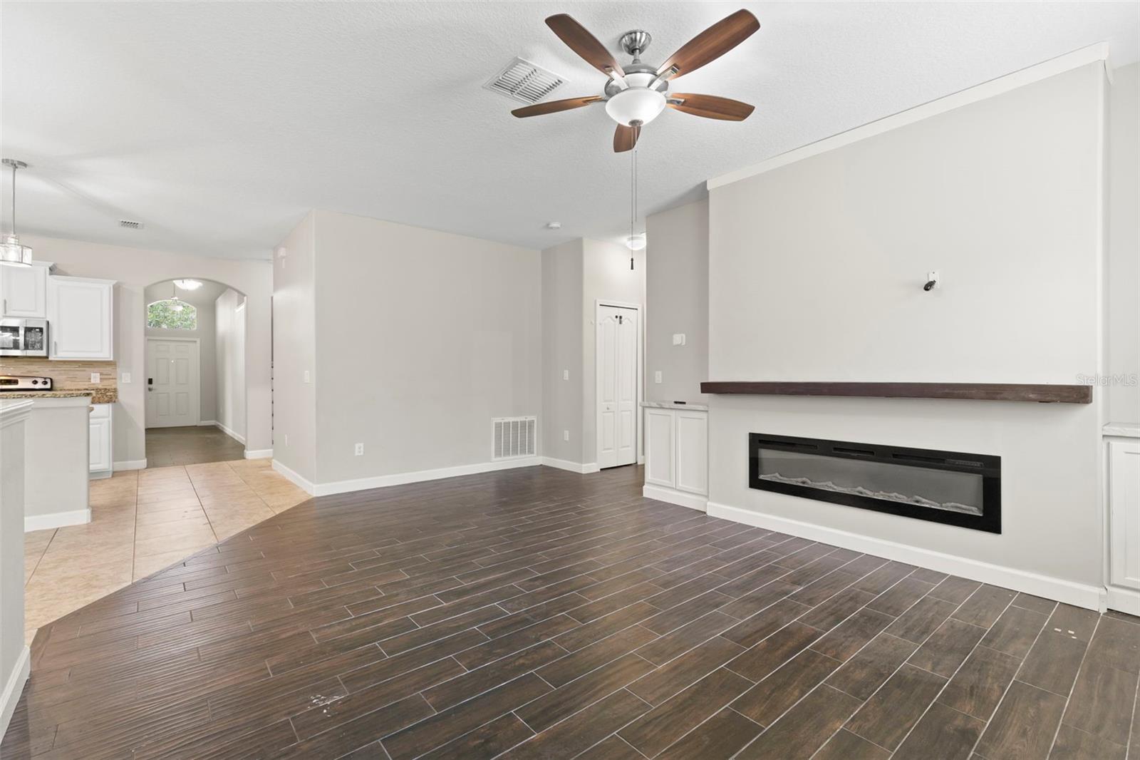 LIVE OAK PRESERVE PH 2B-VIL - Residential Lease
