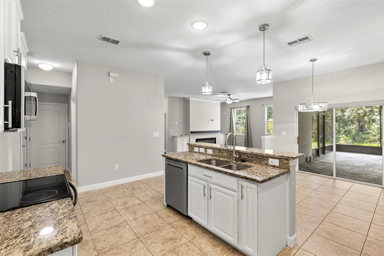 LIVE OAK PRESERVE PH 2B-VIL - Residential Lease