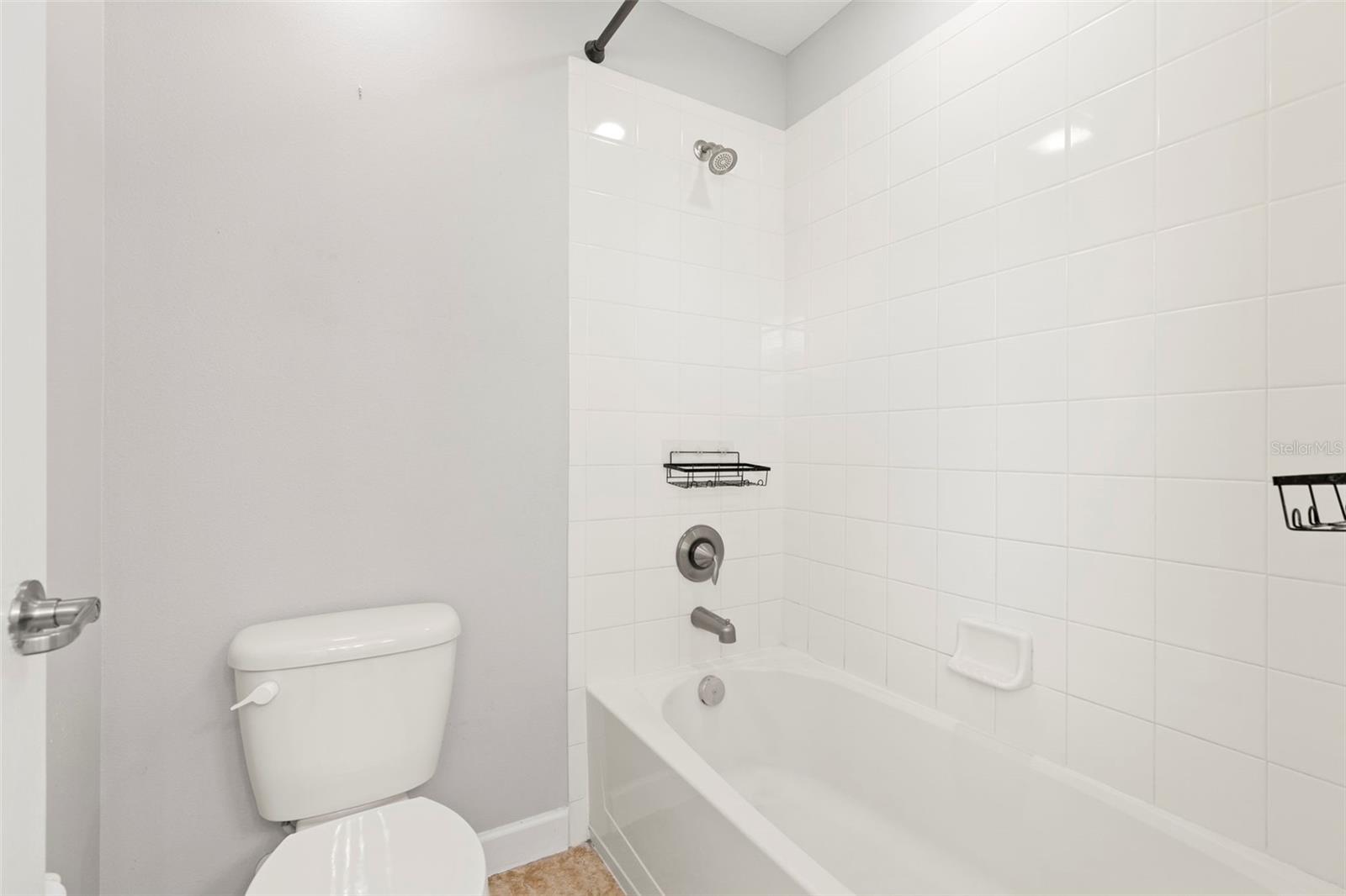 LIVE OAK PRESERVE PH 2B-VIL - Residential Lease