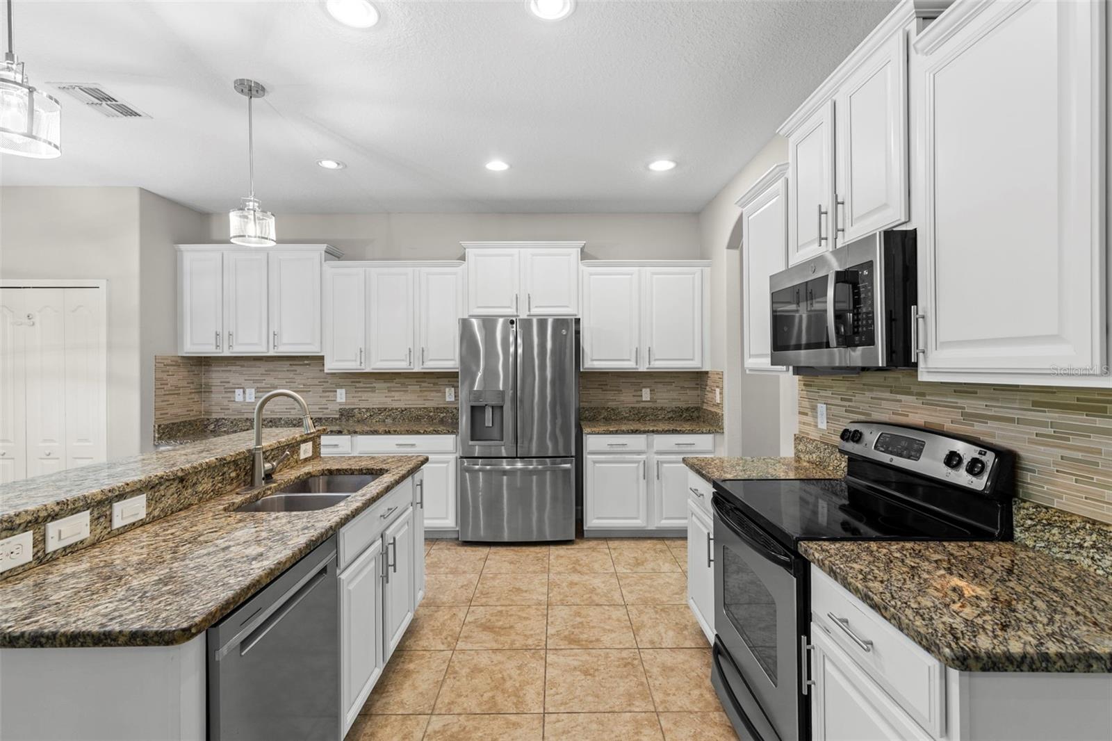 LIVE OAK PRESERVE PH 2B-VIL - Residential Lease
