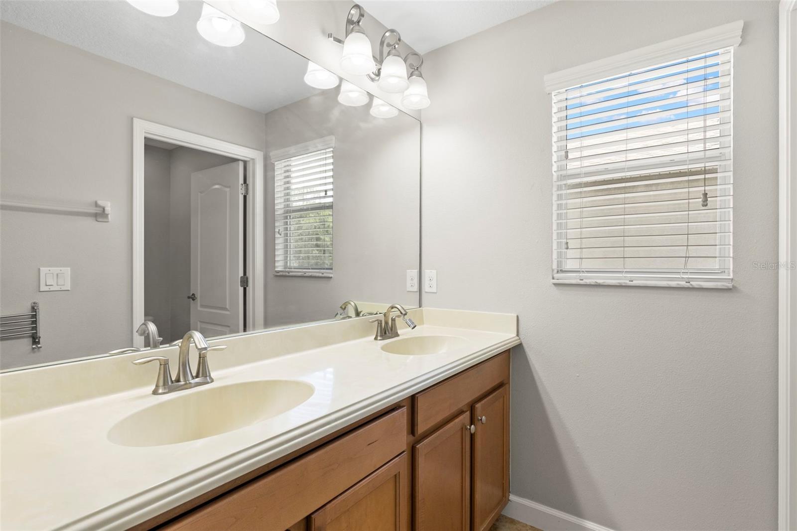 LIVE OAK PRESERVE PH 2B-VIL - Residential Lease