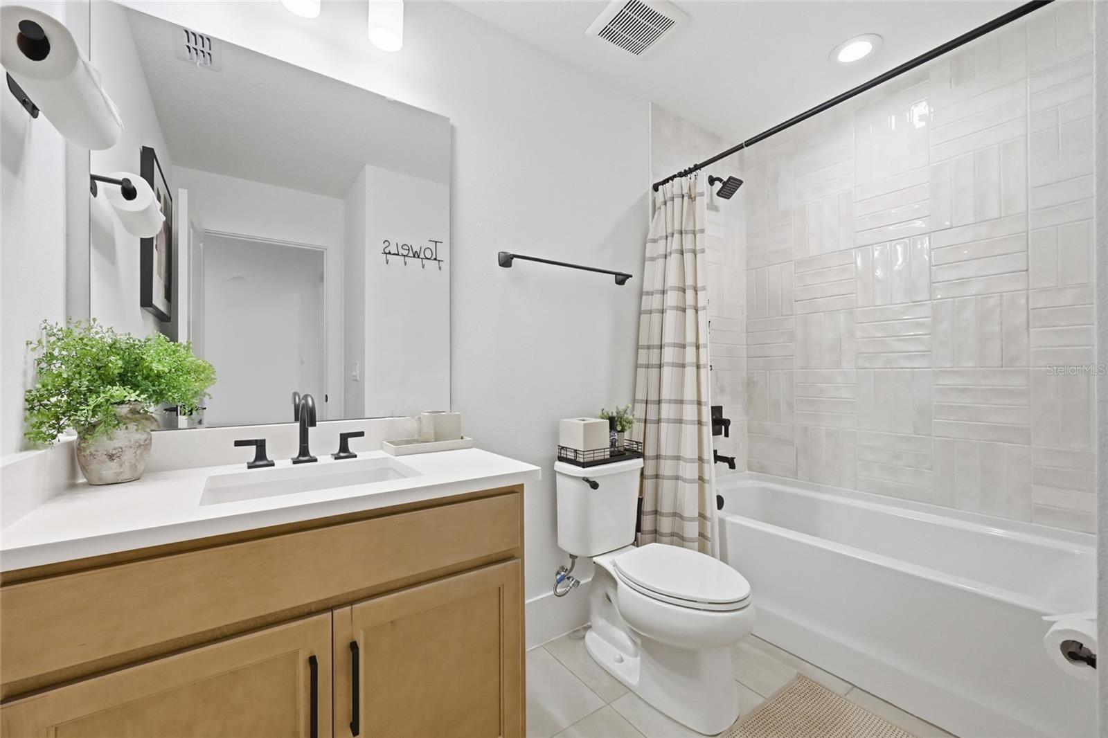 BRONSON PEAK 1B - Residential