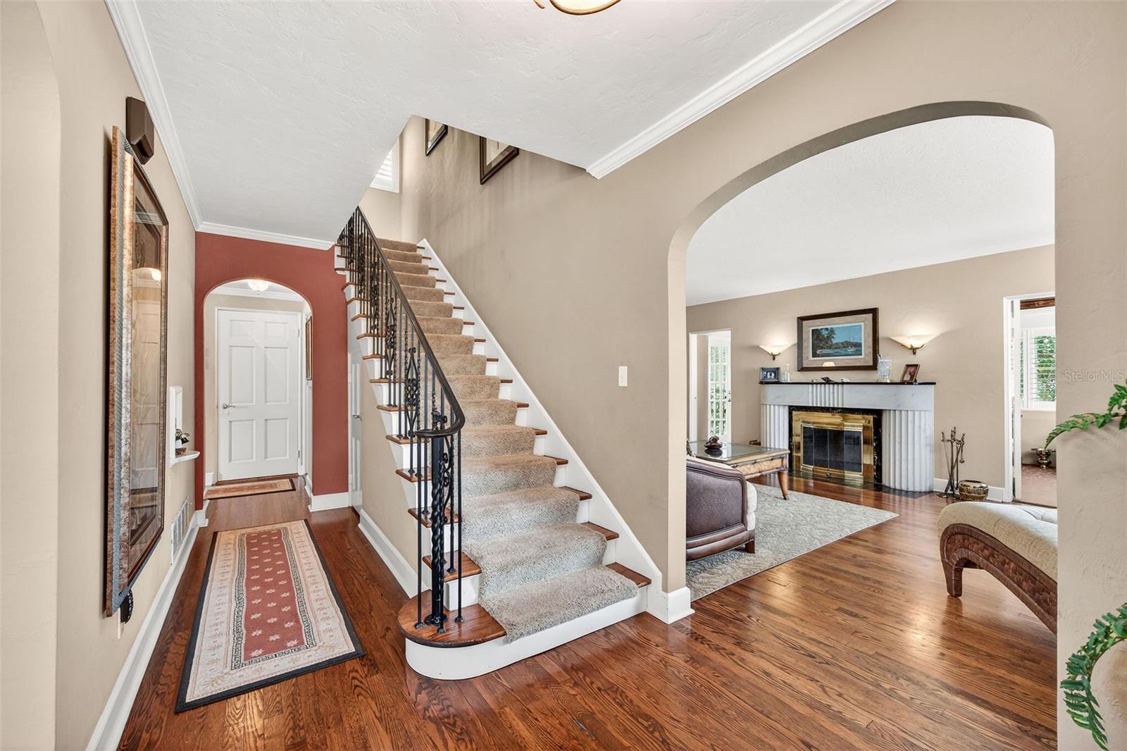 BROOKVILLA - Residential