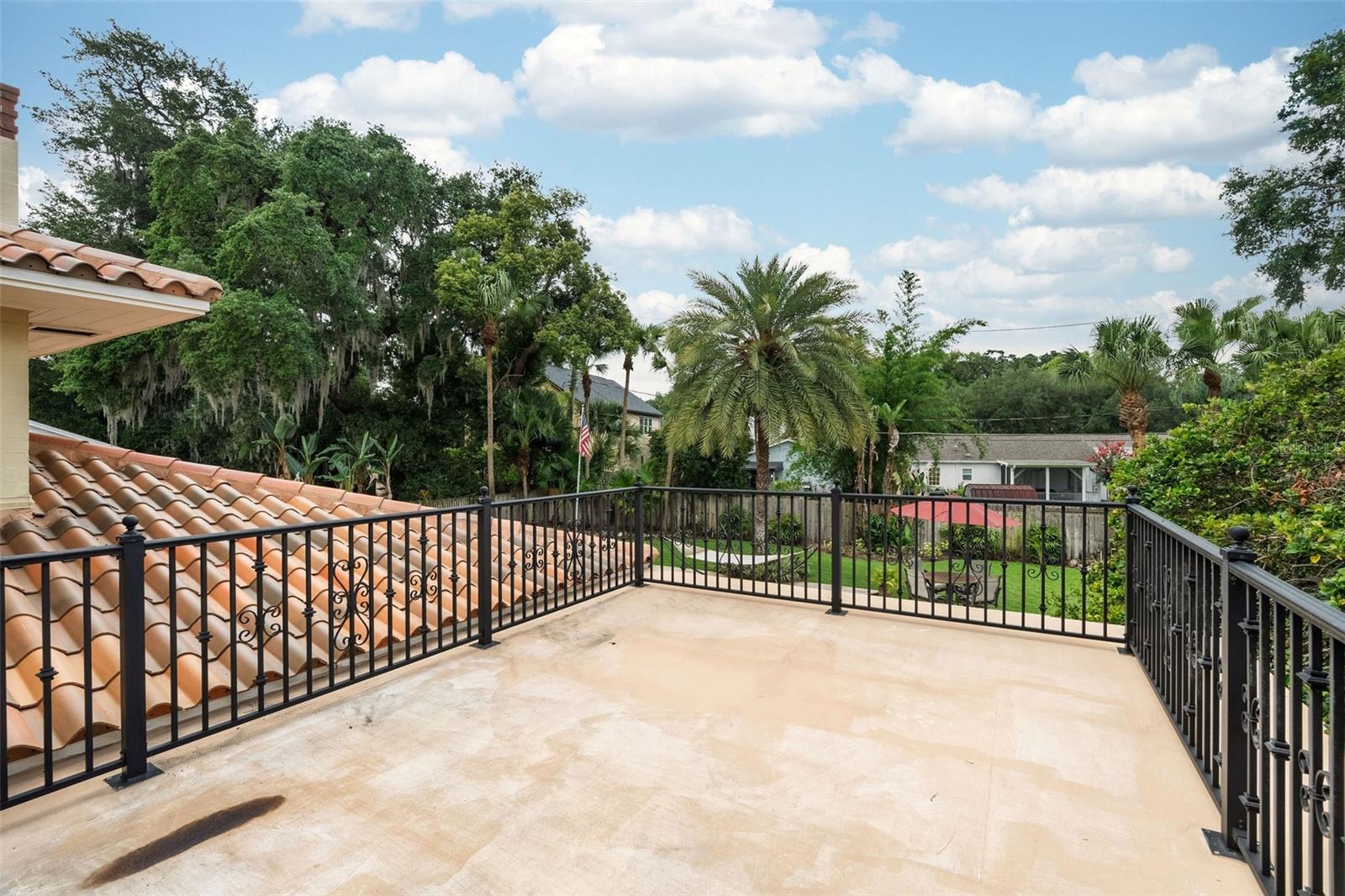 BROOKVILLA - Residential