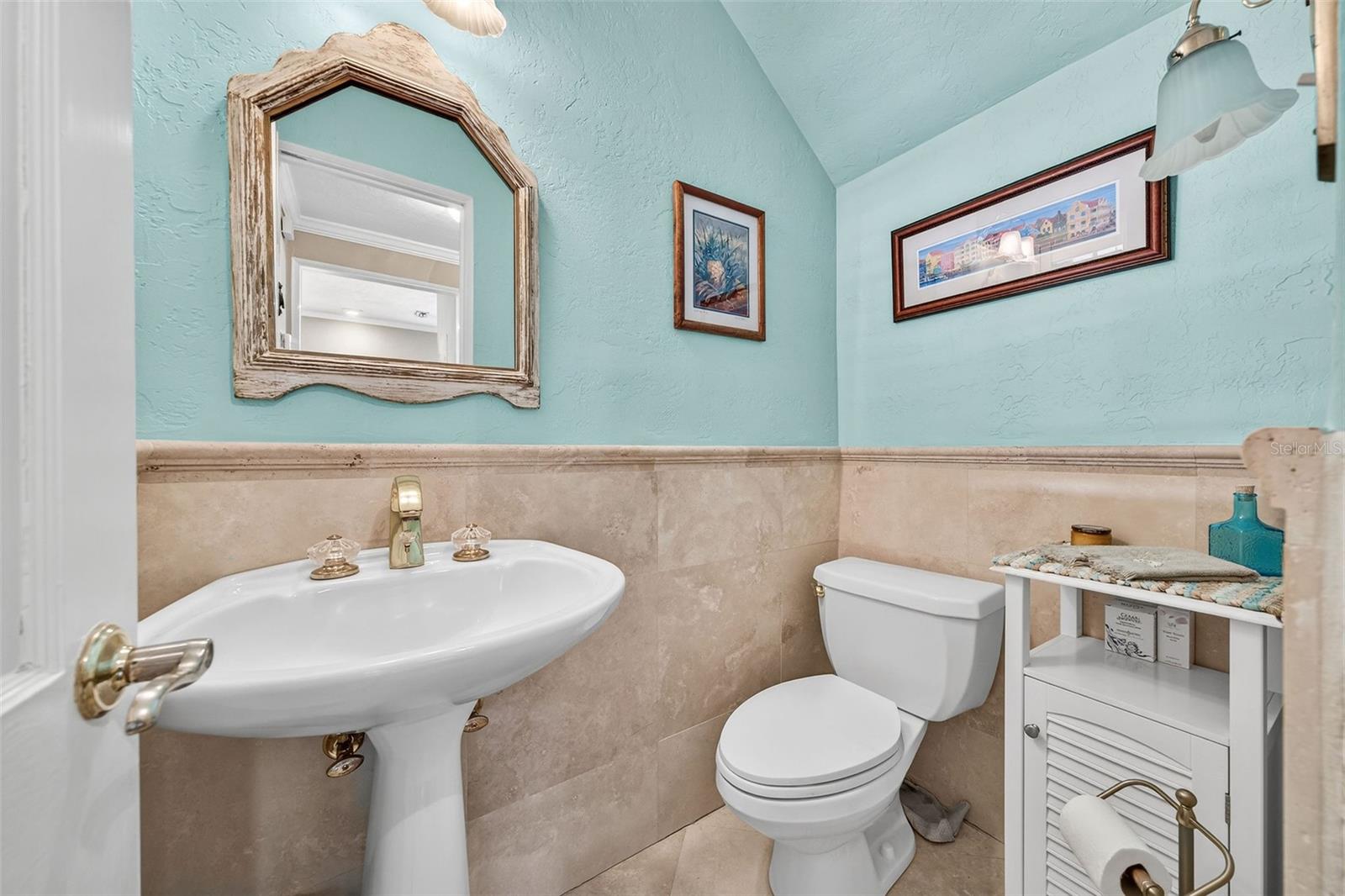 BROOKVILLA - Residential