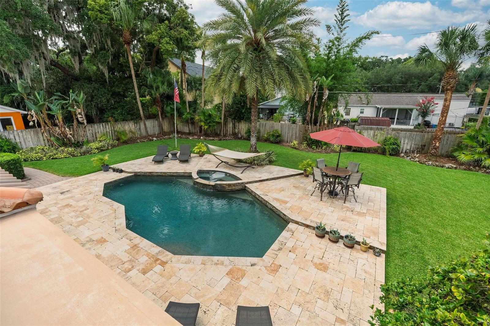 BROOKVILLA - Residential