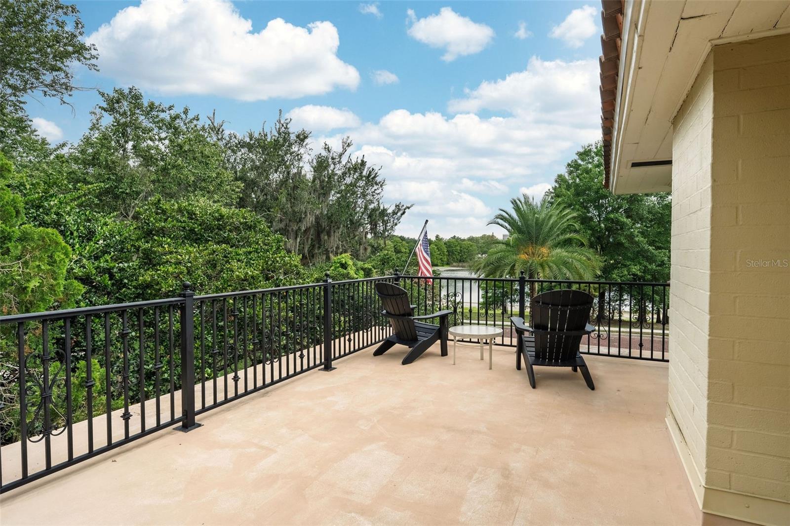 BROOKVILLA - Residential