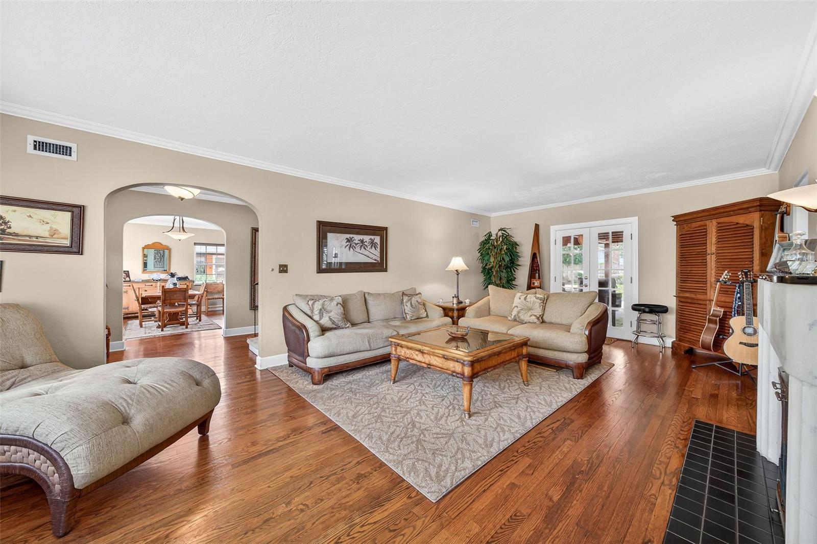 BROOKVILLA - Residential