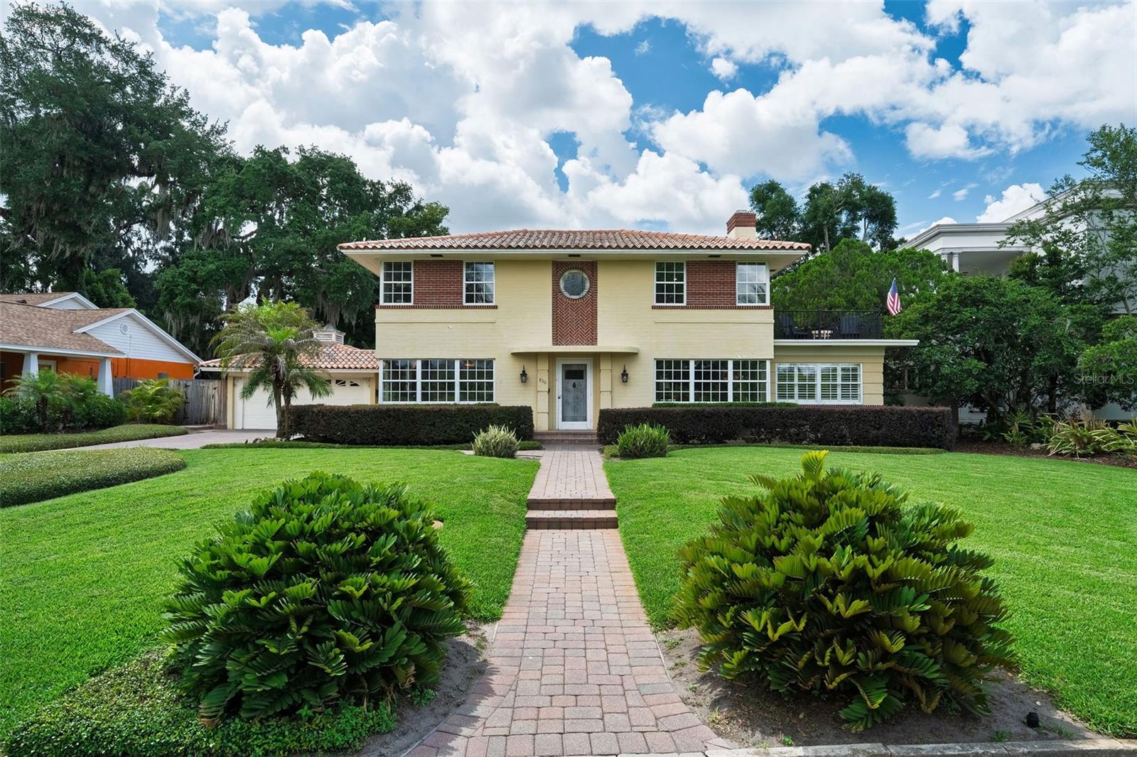 BROOKVILLA - Residential