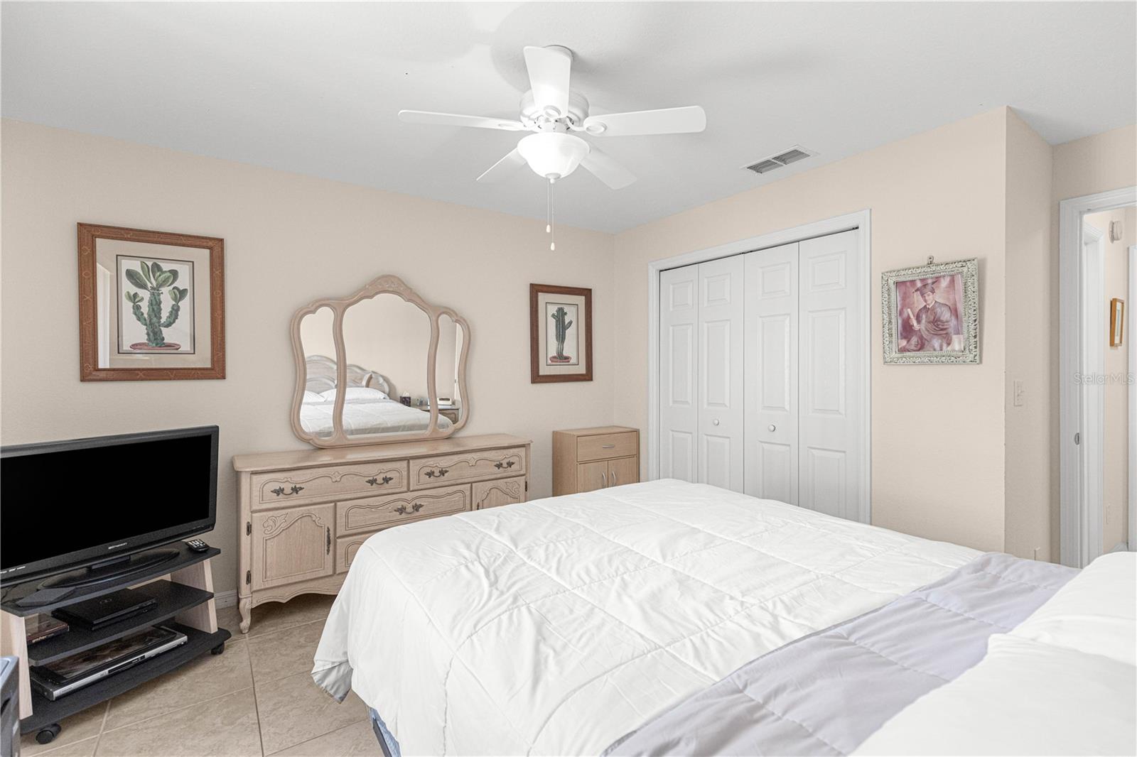 SILVER SPGS SHORES 09 - Residential