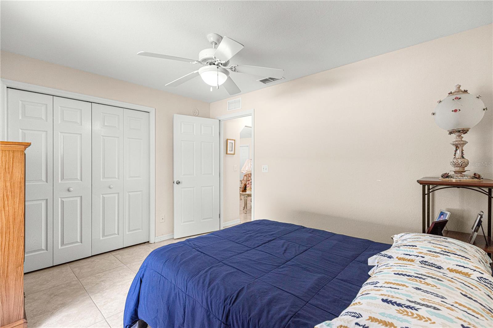 SILVER SPGS SHORES 09 - Residential