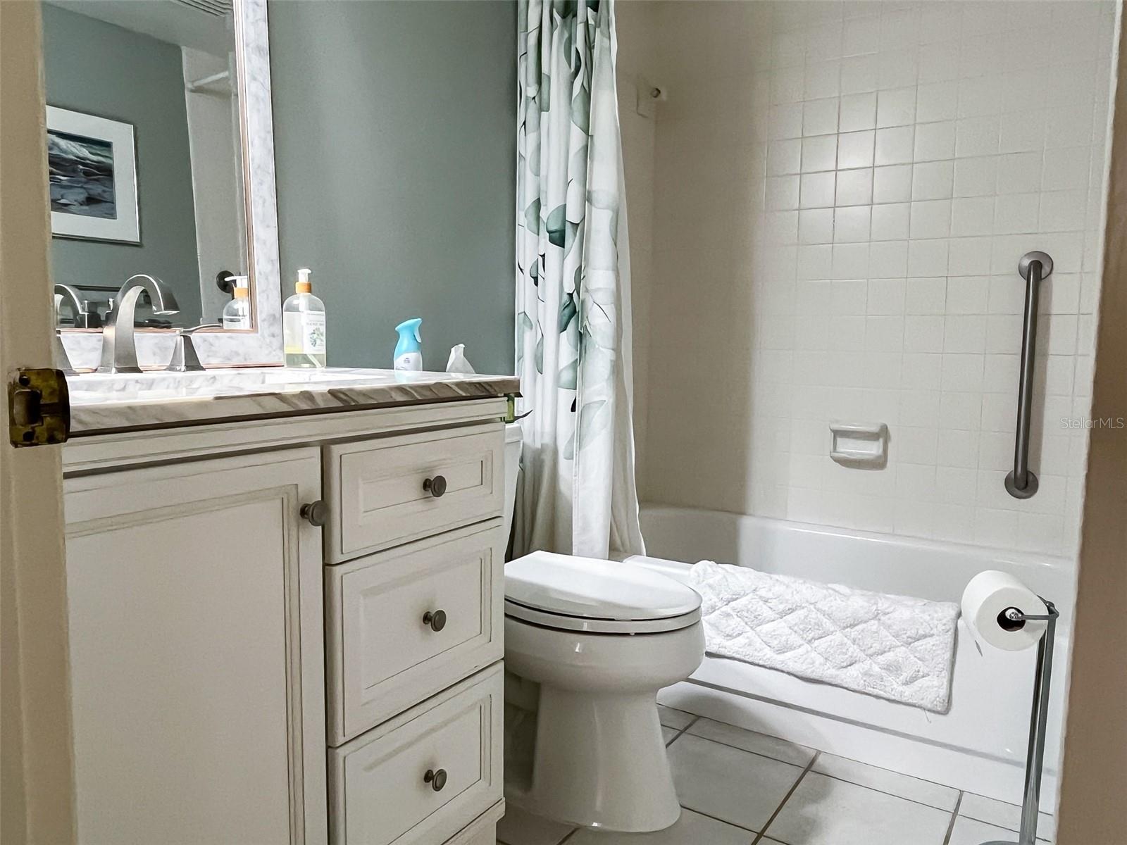BIRD BAY I - Residential Lease