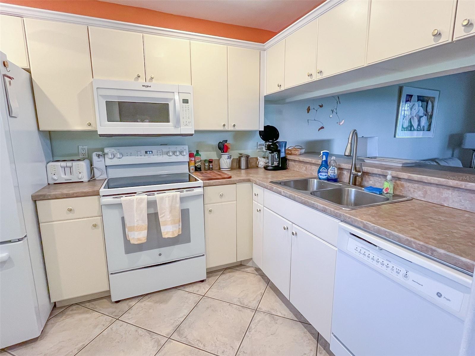 BIRD BAY I - Residential Lease