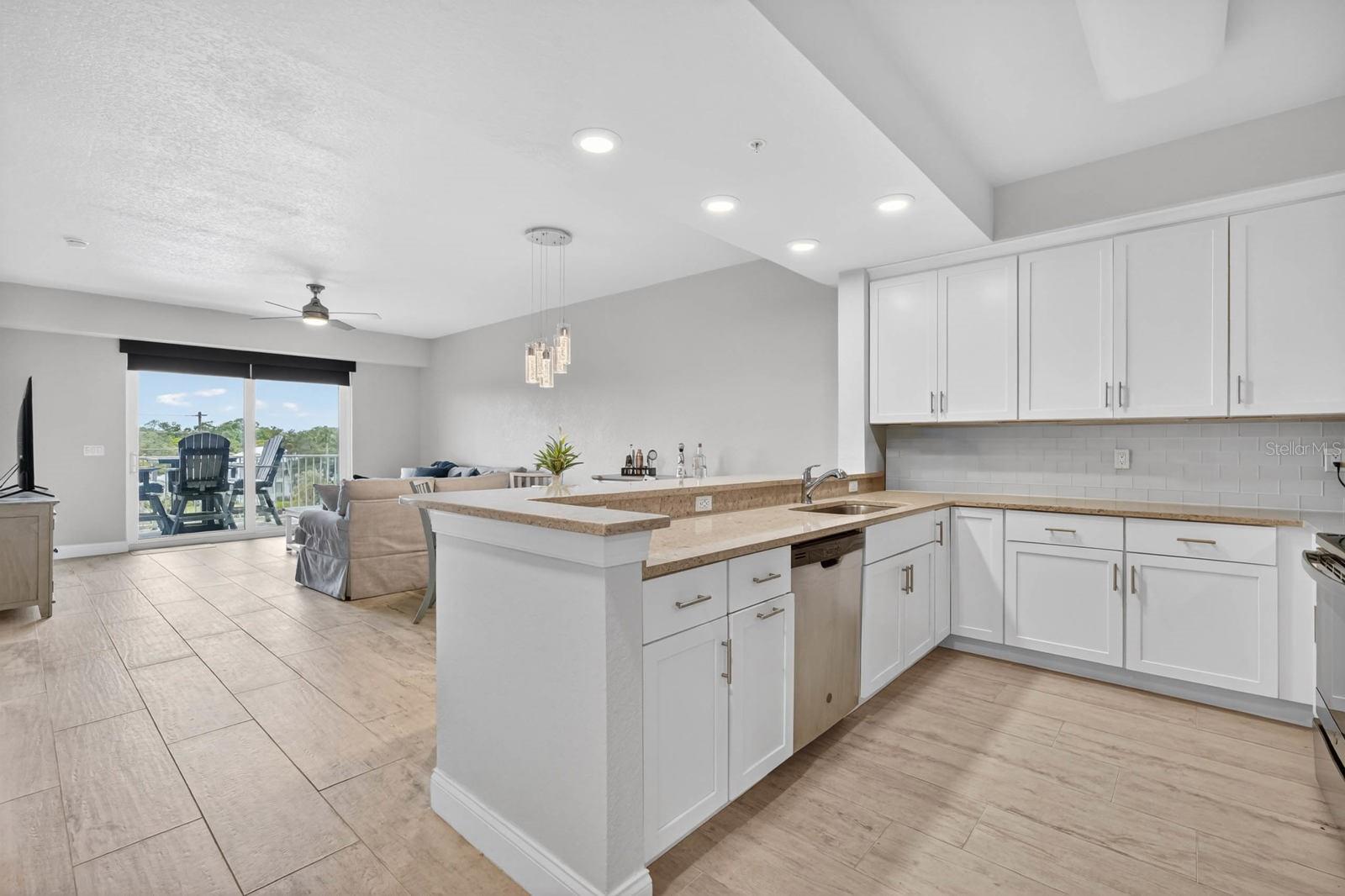 RIVERWALK/CORONADO ISLAND-BLDG - Residential