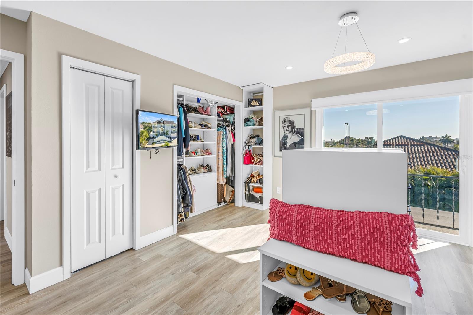 TIERRA VERDE UNIT 1 3RD REP - Residential
