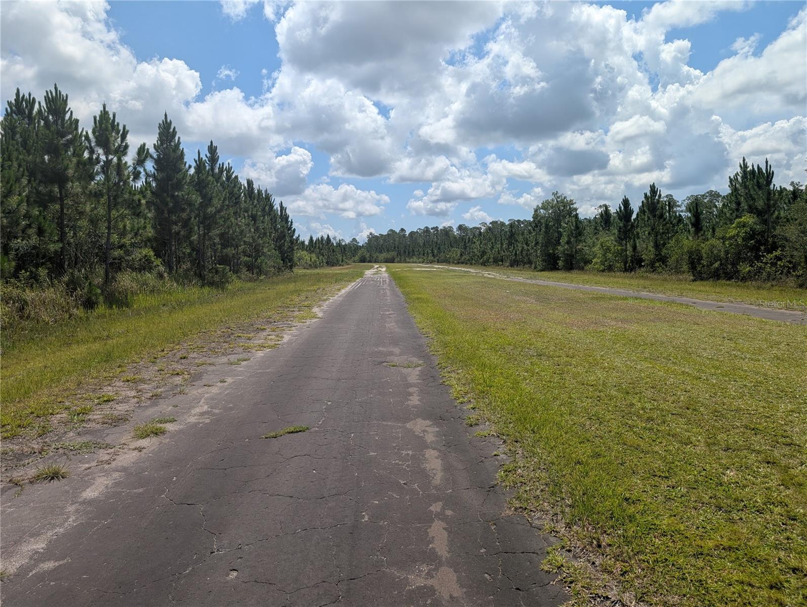 INDIAN LAKE ESTATES - Land