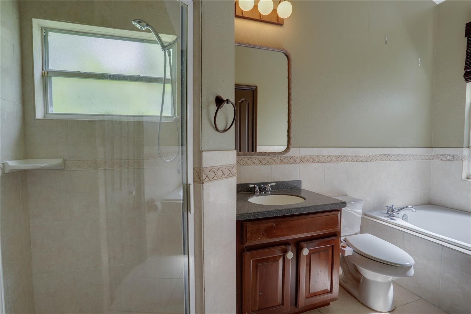 LAWSONA CONDO - Residential Lease