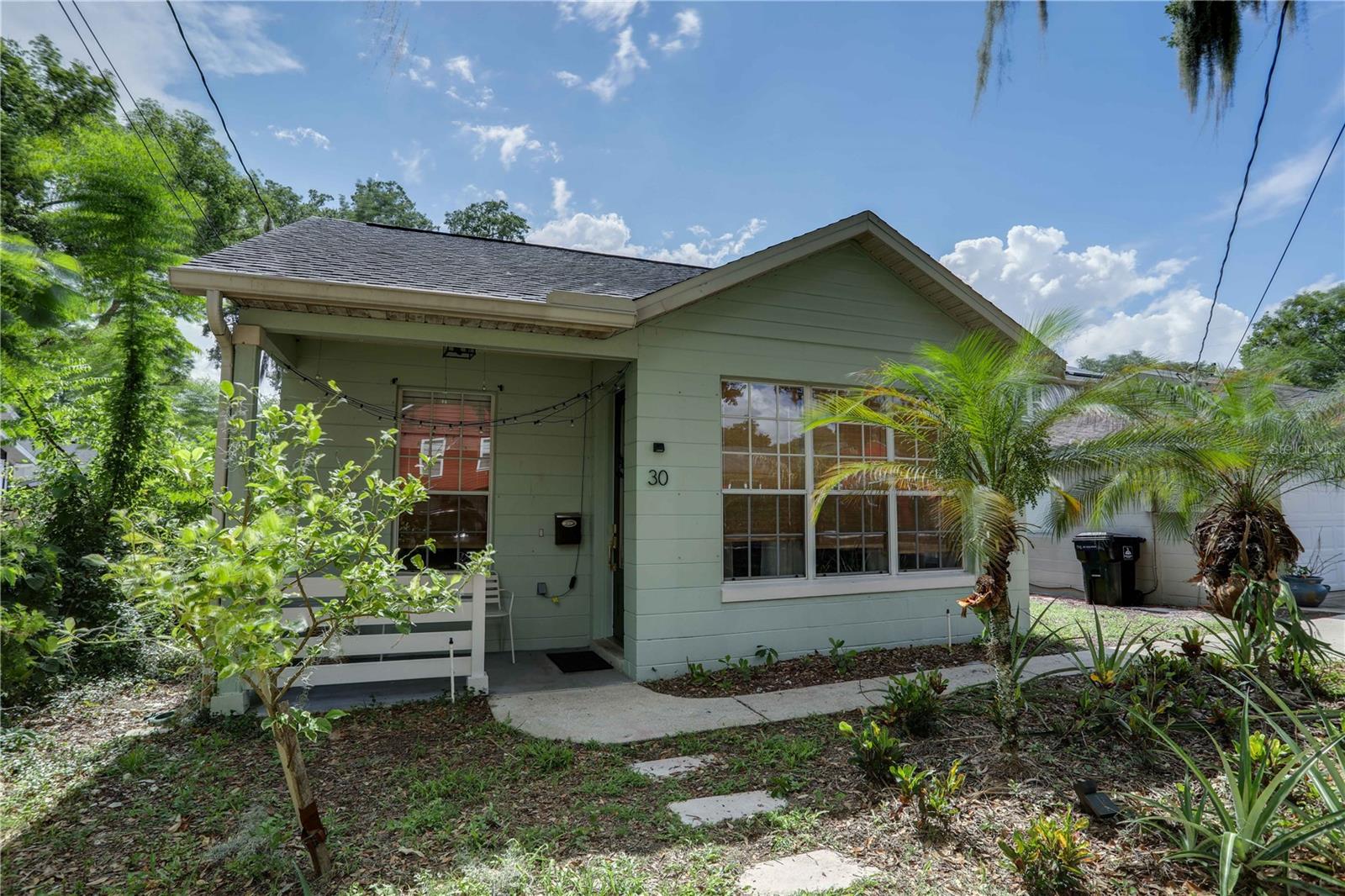 LAWSONA CONDO - Residential Lease
