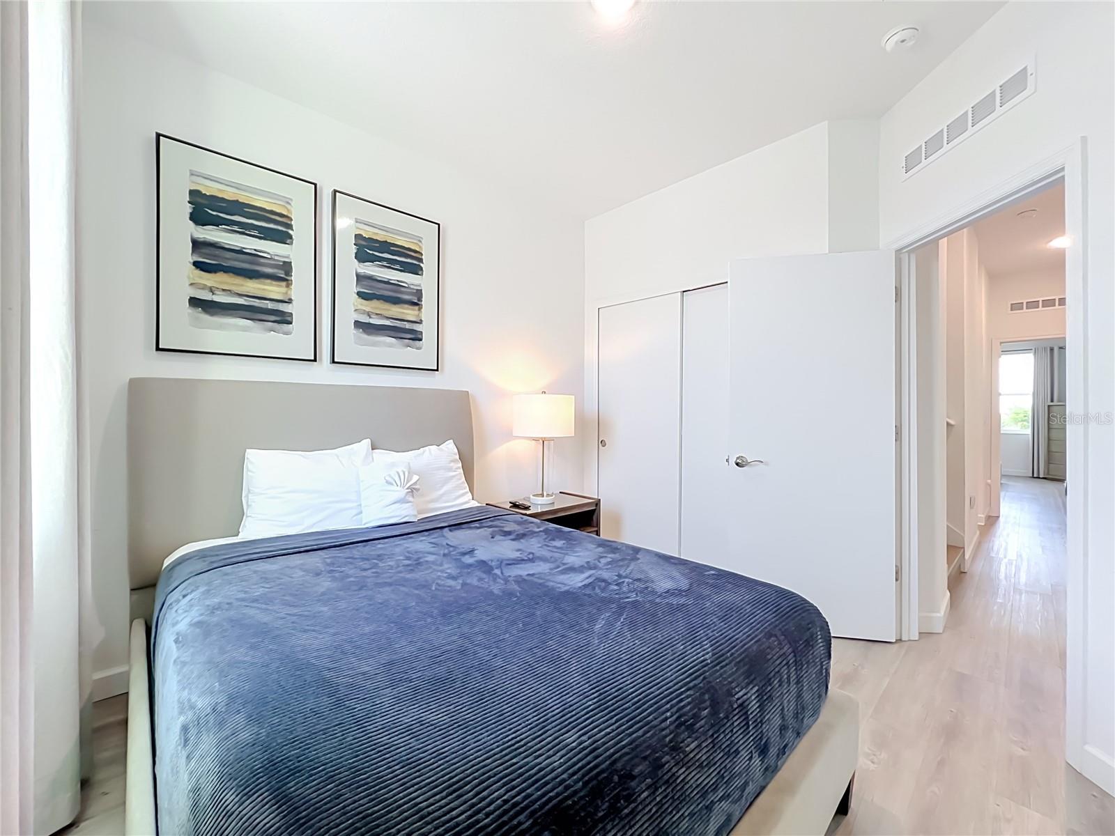 AZUR RESIDENCE - Residential