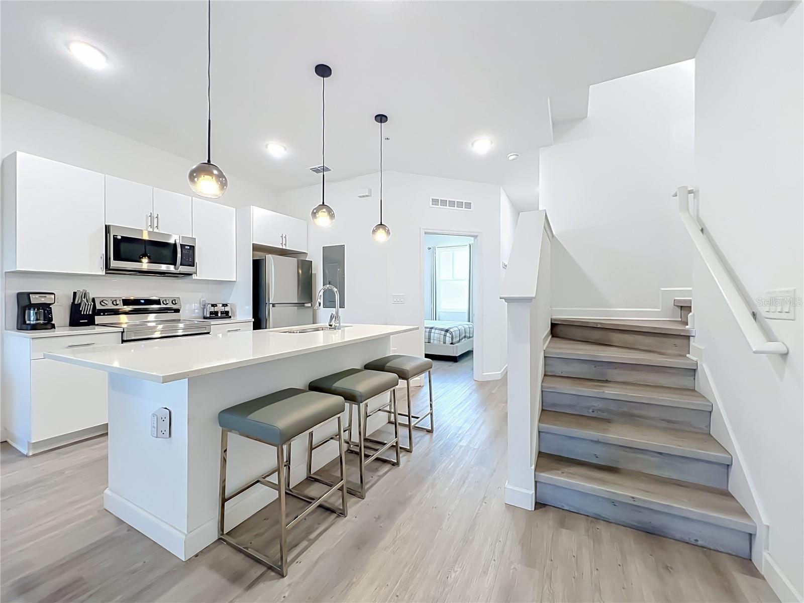 AZUR RESIDENCE - Residential