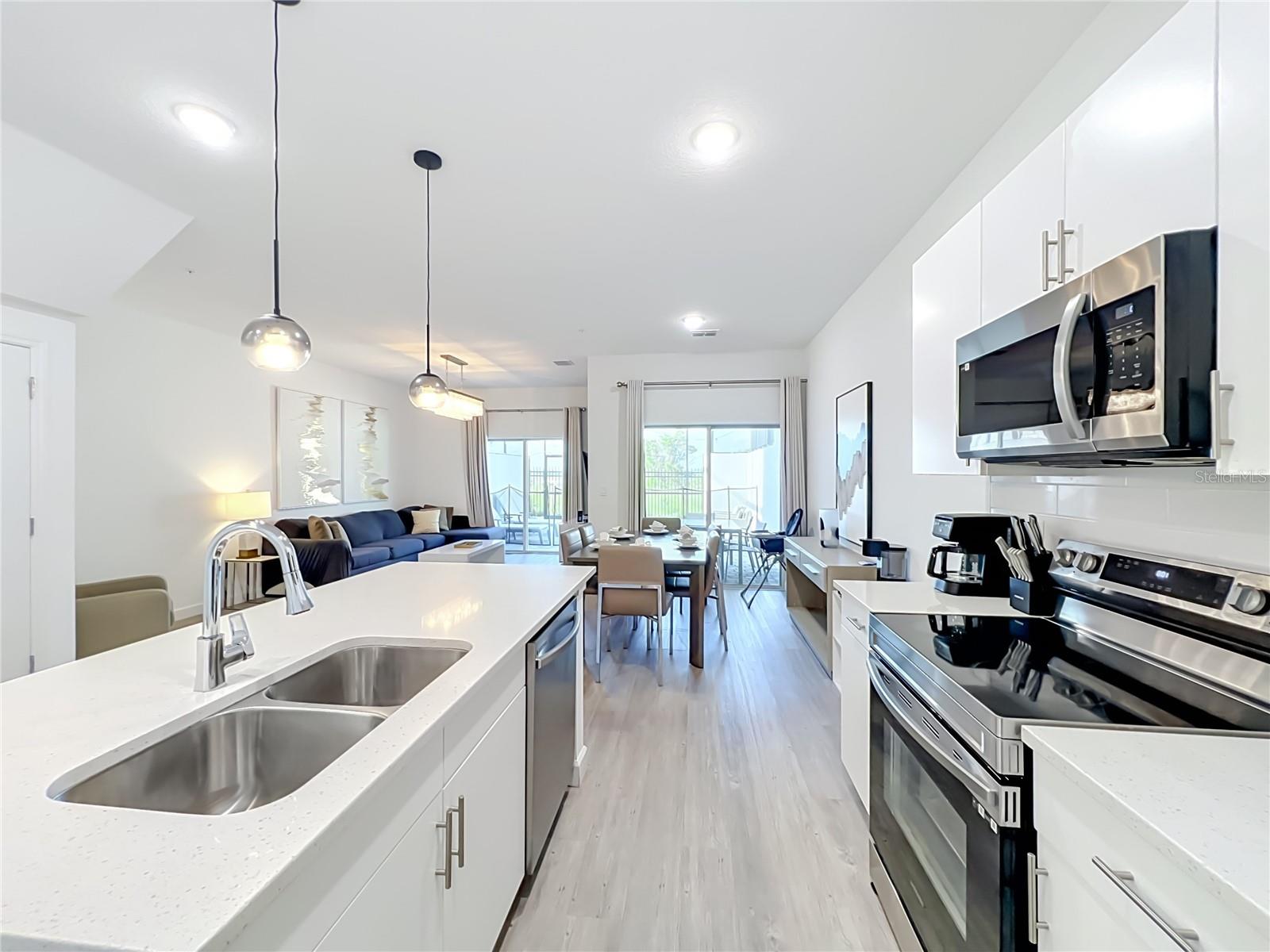 AZUR RESIDENCE - Residential