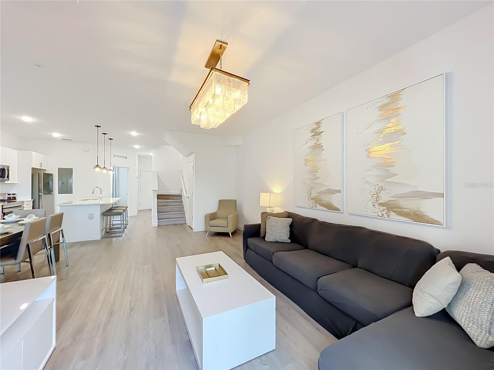 AZUR RESIDENCE - Residential