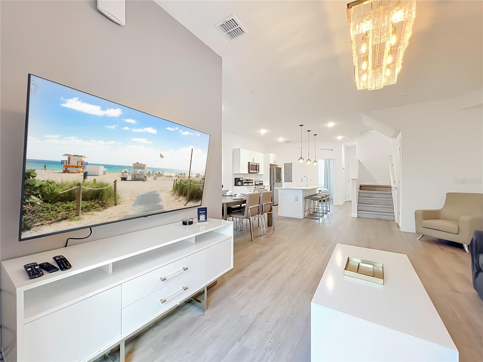 AZUR RESIDENCE - Residential