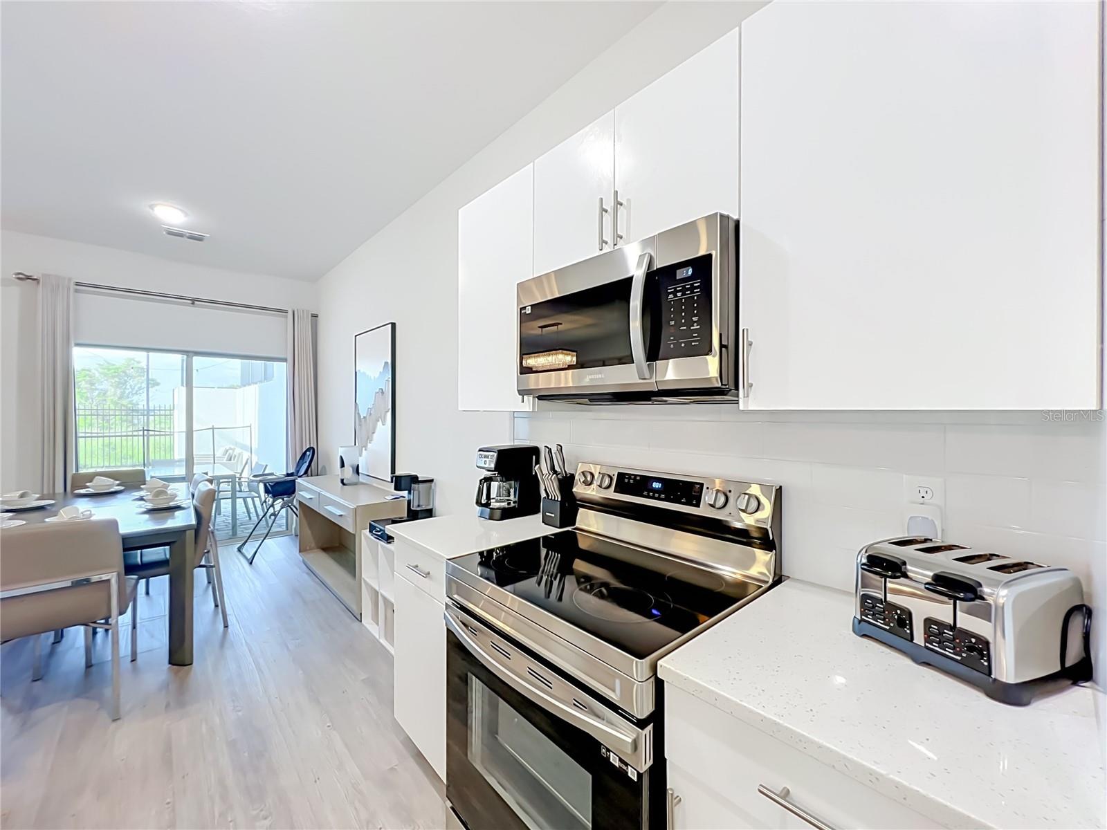 AZUR RESIDENCE - Residential