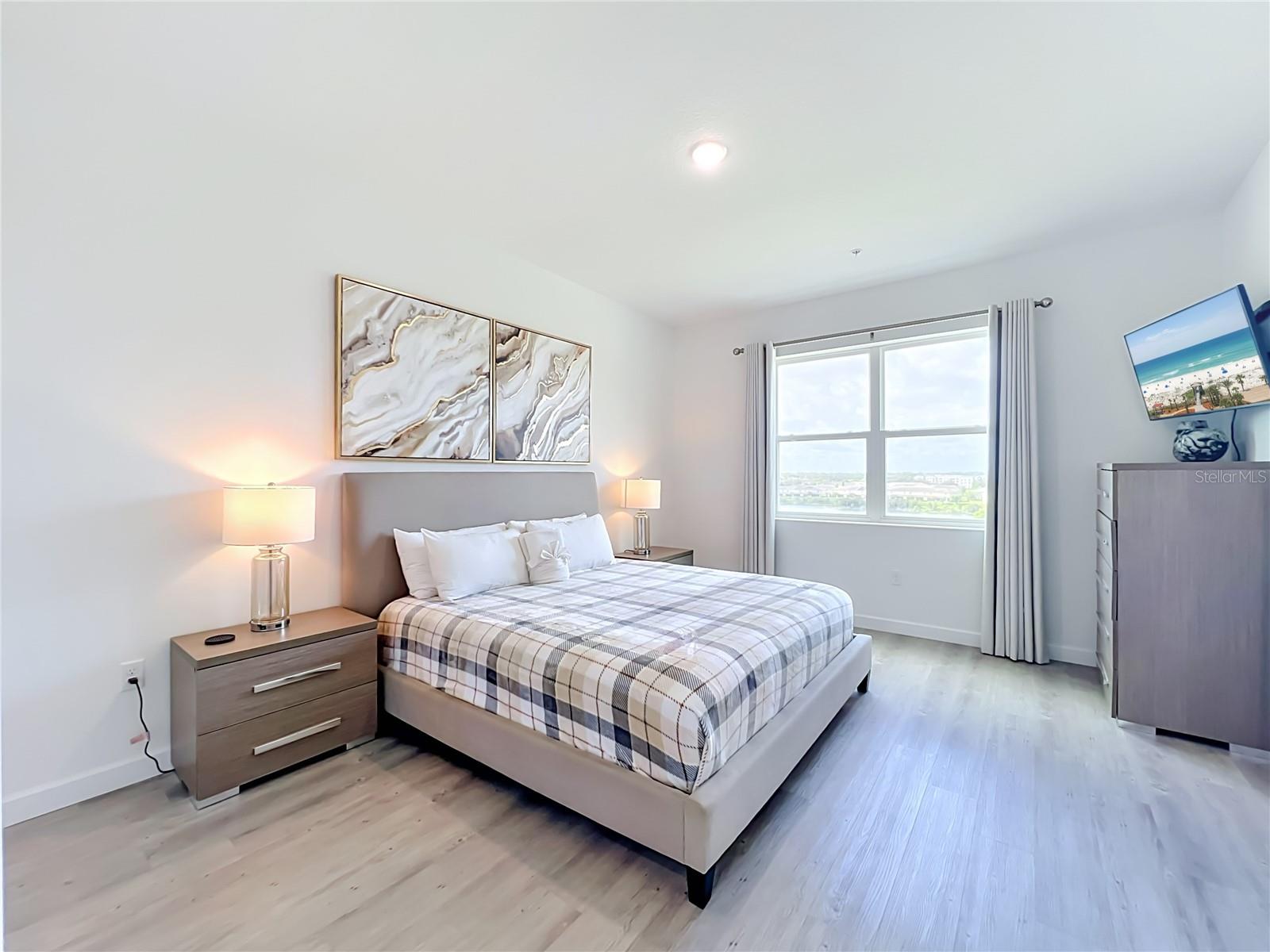 AZUR RESIDENCE - Residential