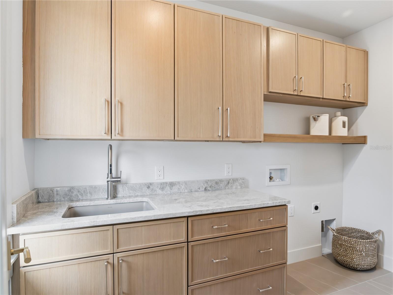 KENILWORTH SHORES SEC 06 - Residential