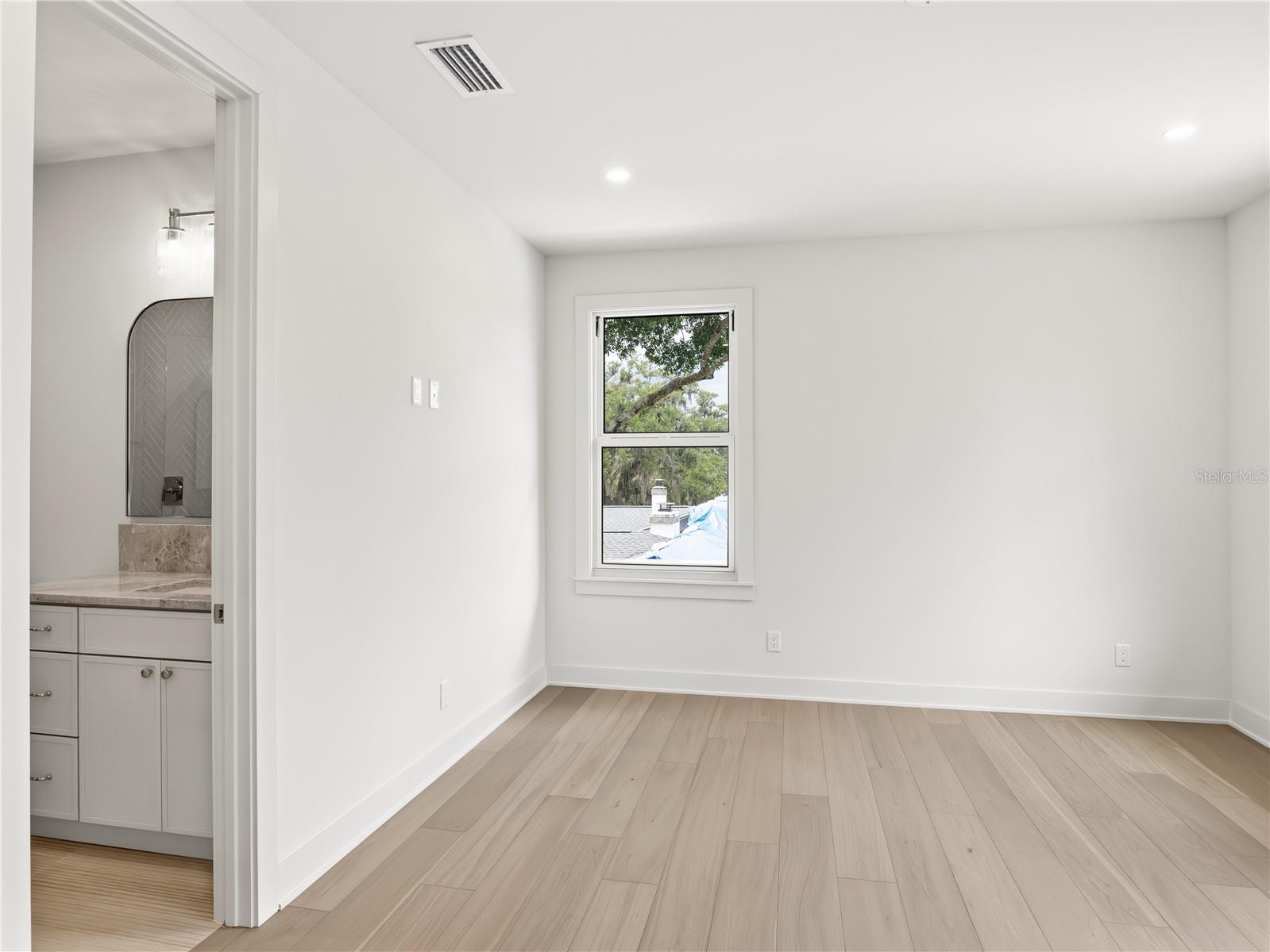 KENILWORTH SHORES SEC 06 - Residential