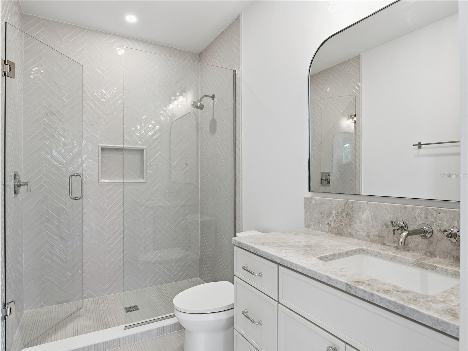 KENILWORTH SHORES SEC 06 - Residential