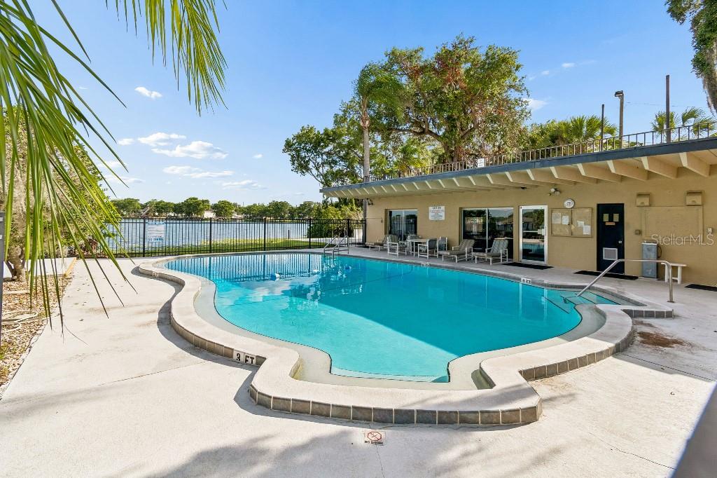 LAKESIDE MANOR APTS CONDO - Residential