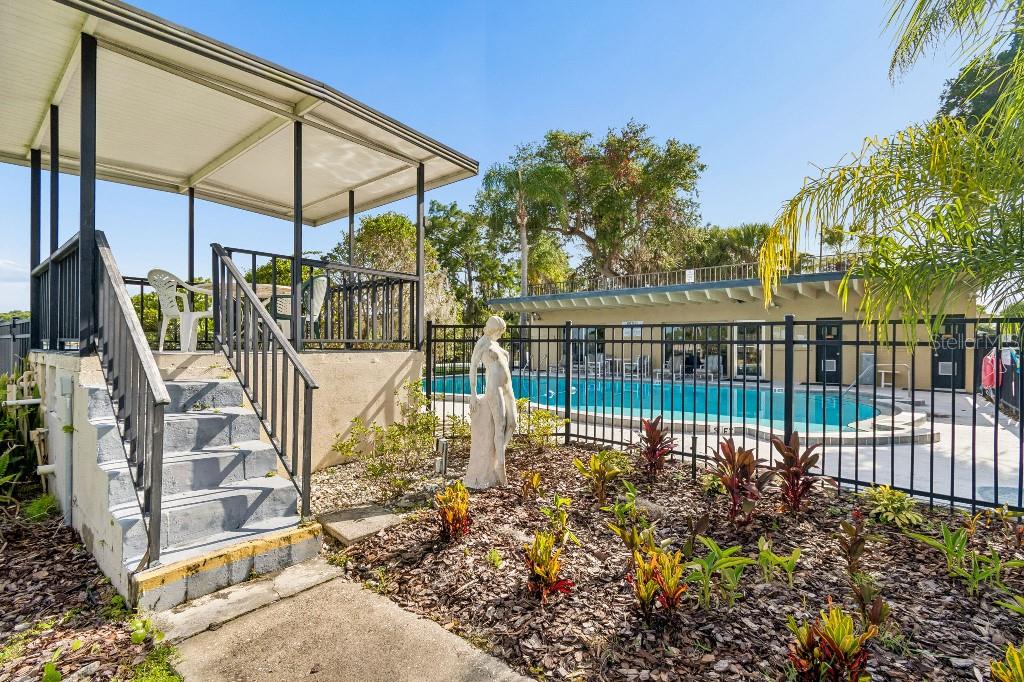 LAKESIDE MANOR APTS CONDO - Residential