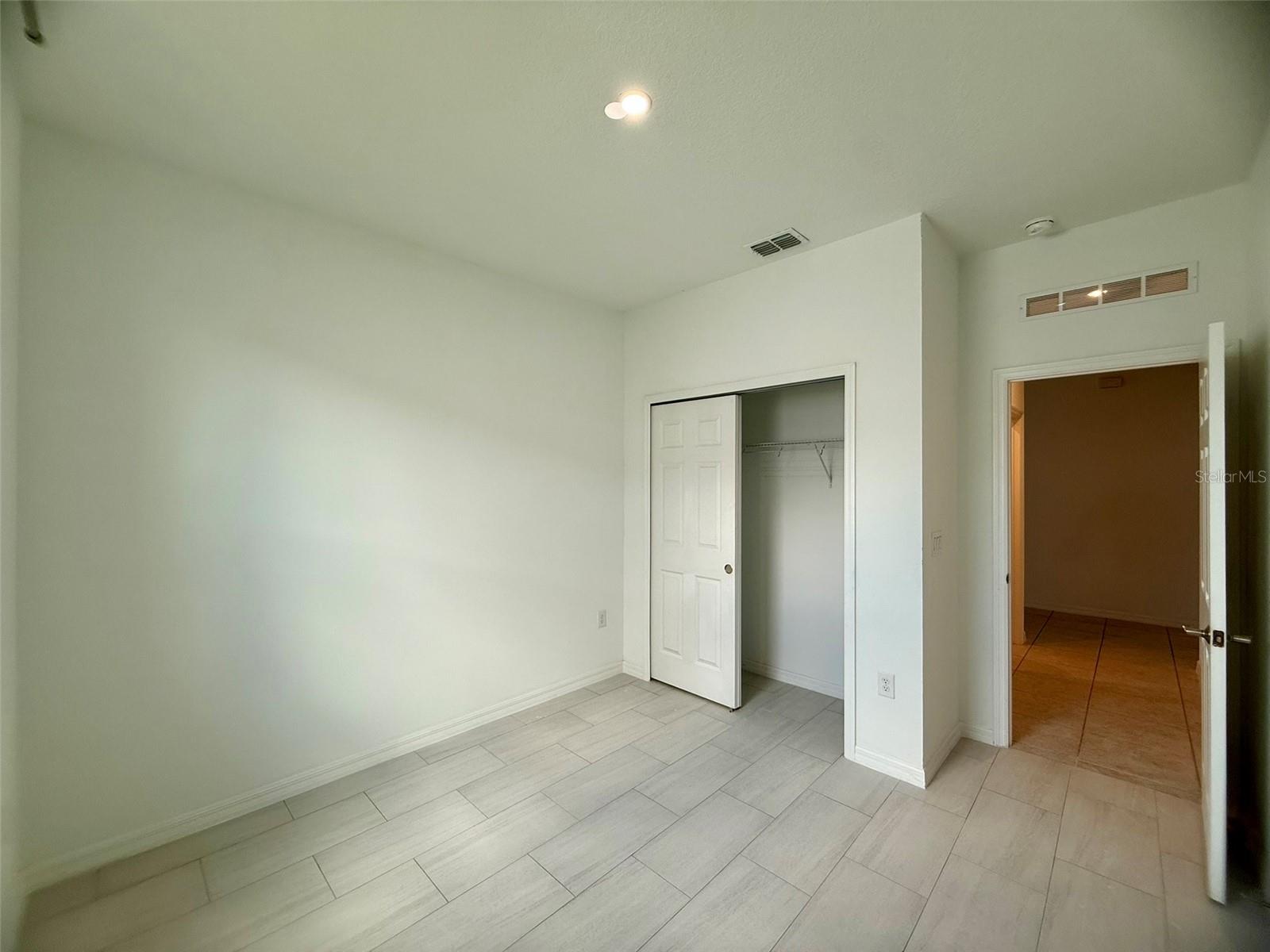 COVERED BRIDGE/LIBERTY BLUFF P - Residential Lease