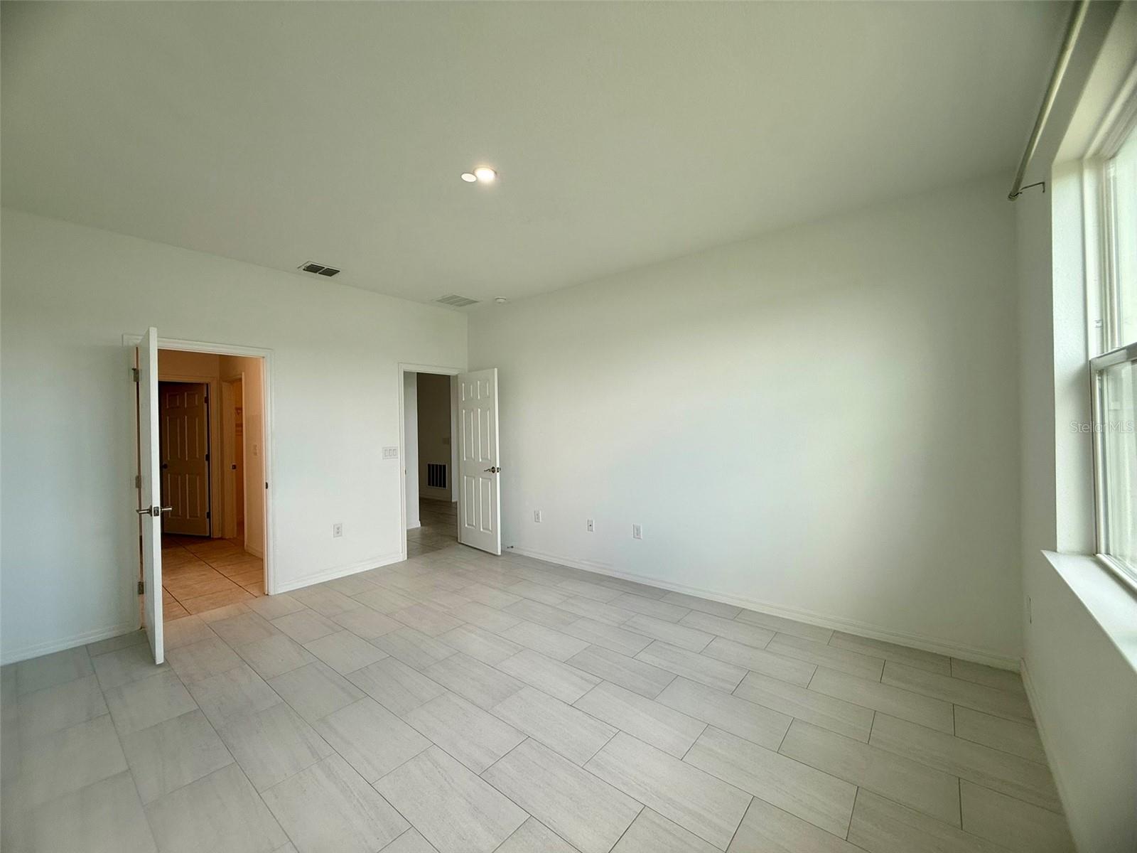 COVERED BRIDGE/LIBERTY BLUFF P - Residential Lease