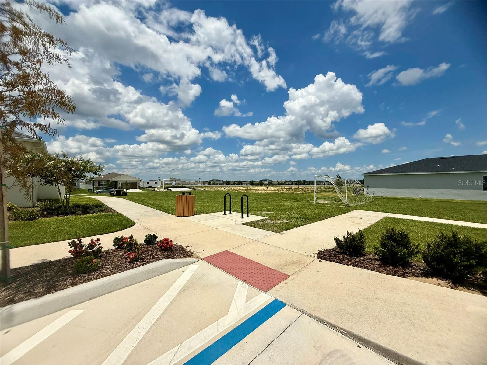 COVERED BRIDGE/LIBERTY BLUFF P - Residential Lease