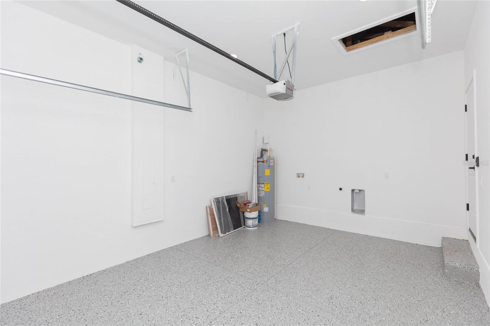 4N5 | BETHEL HEIGHTS - Residential