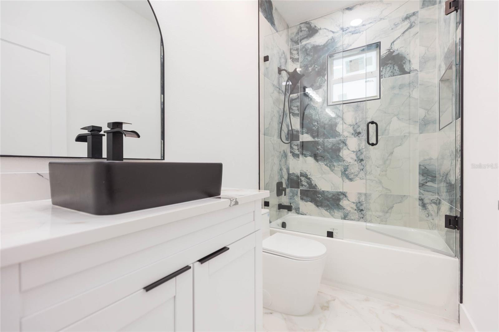 4N5 | BETHEL HEIGHTS - Residential
