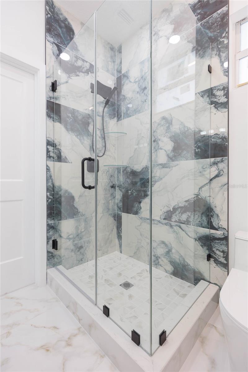 4N5 | BETHEL HEIGHTS - Residential