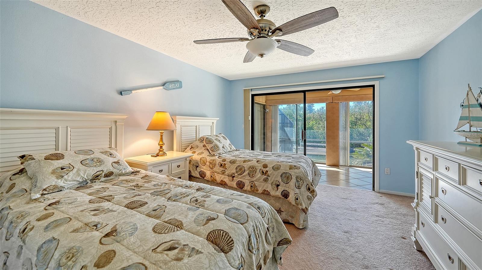 BAY ISLES - Residential