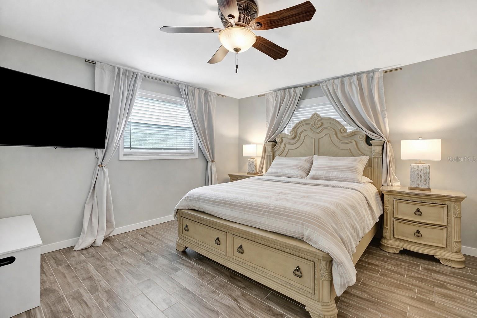 SPITZERS BLK 6 REP OF 5TH ADD TO HARBOR SHORES - Residential