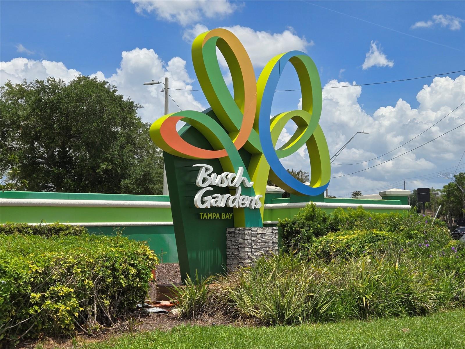 FLOWERS & STUART OAK GROVE S - Residential Income