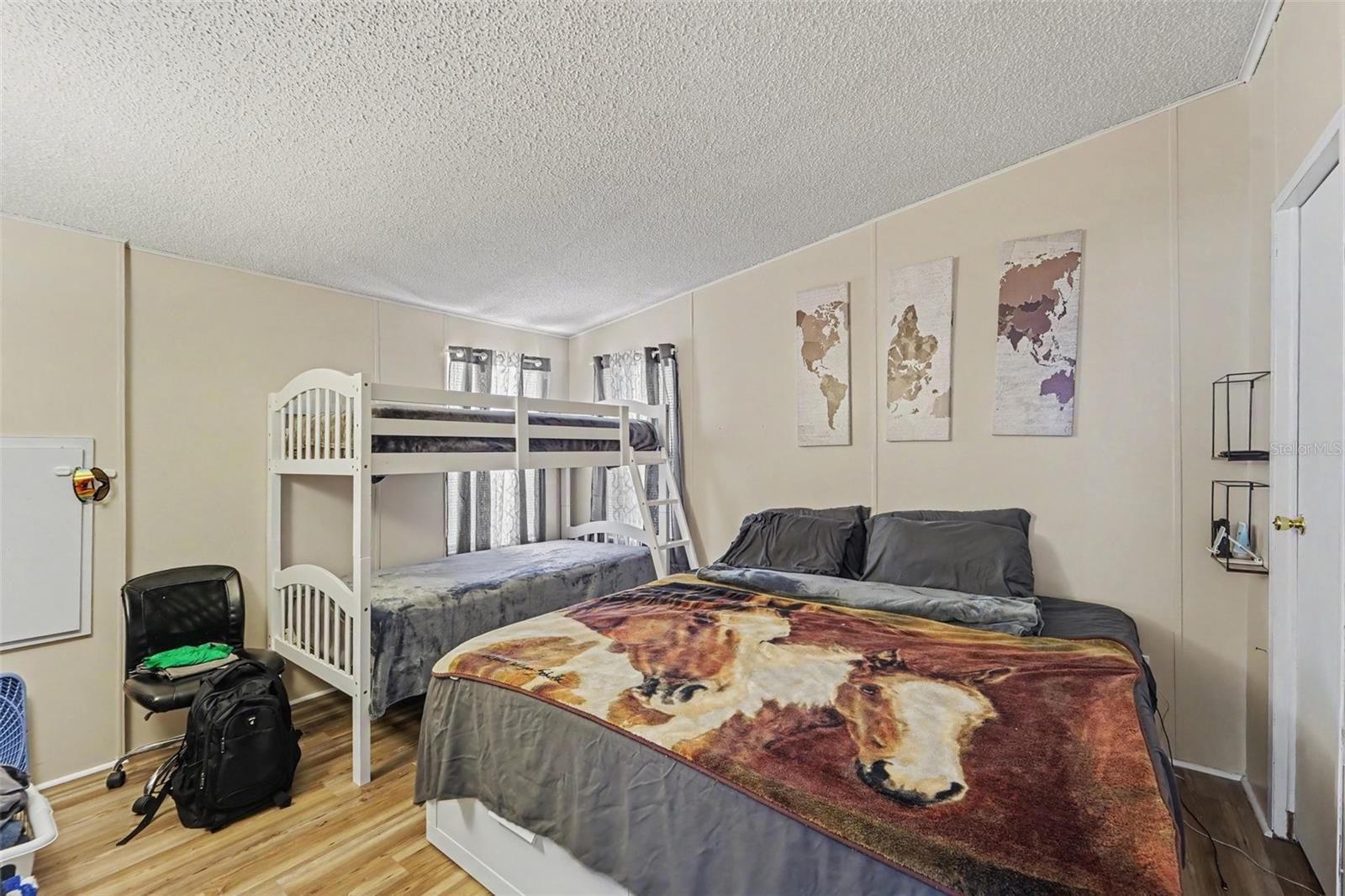 MOON LAKE ESTATES - Residential