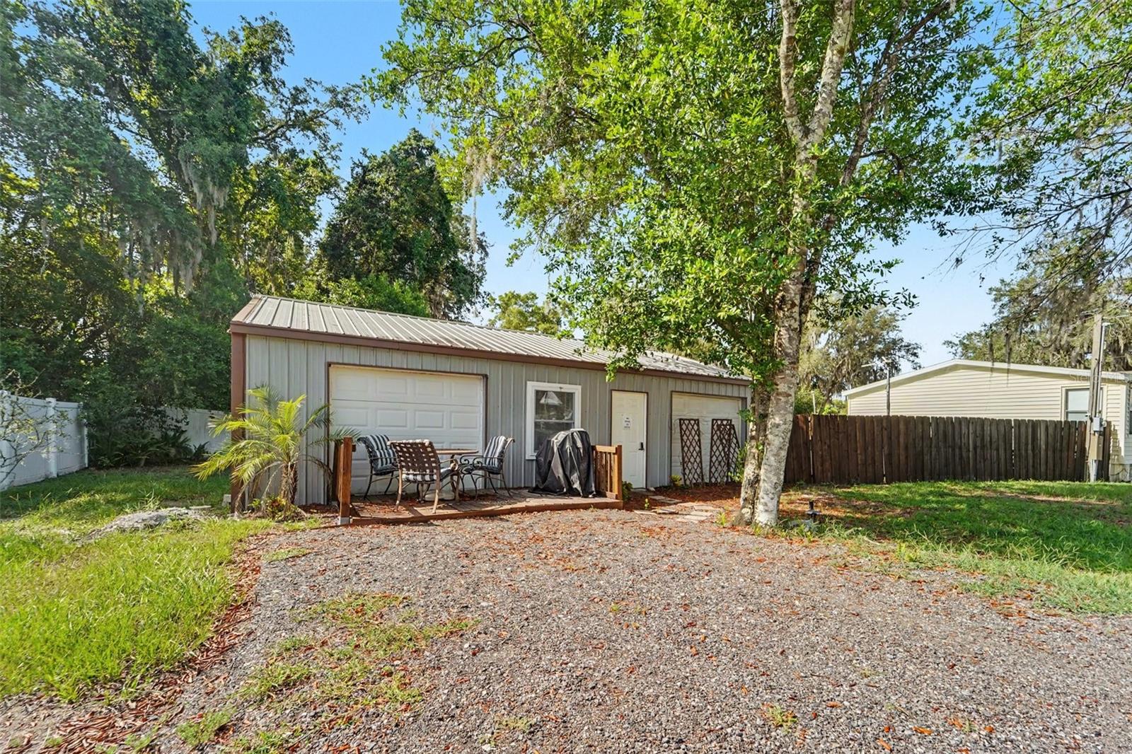 MOON LAKE ESTATES - Residential