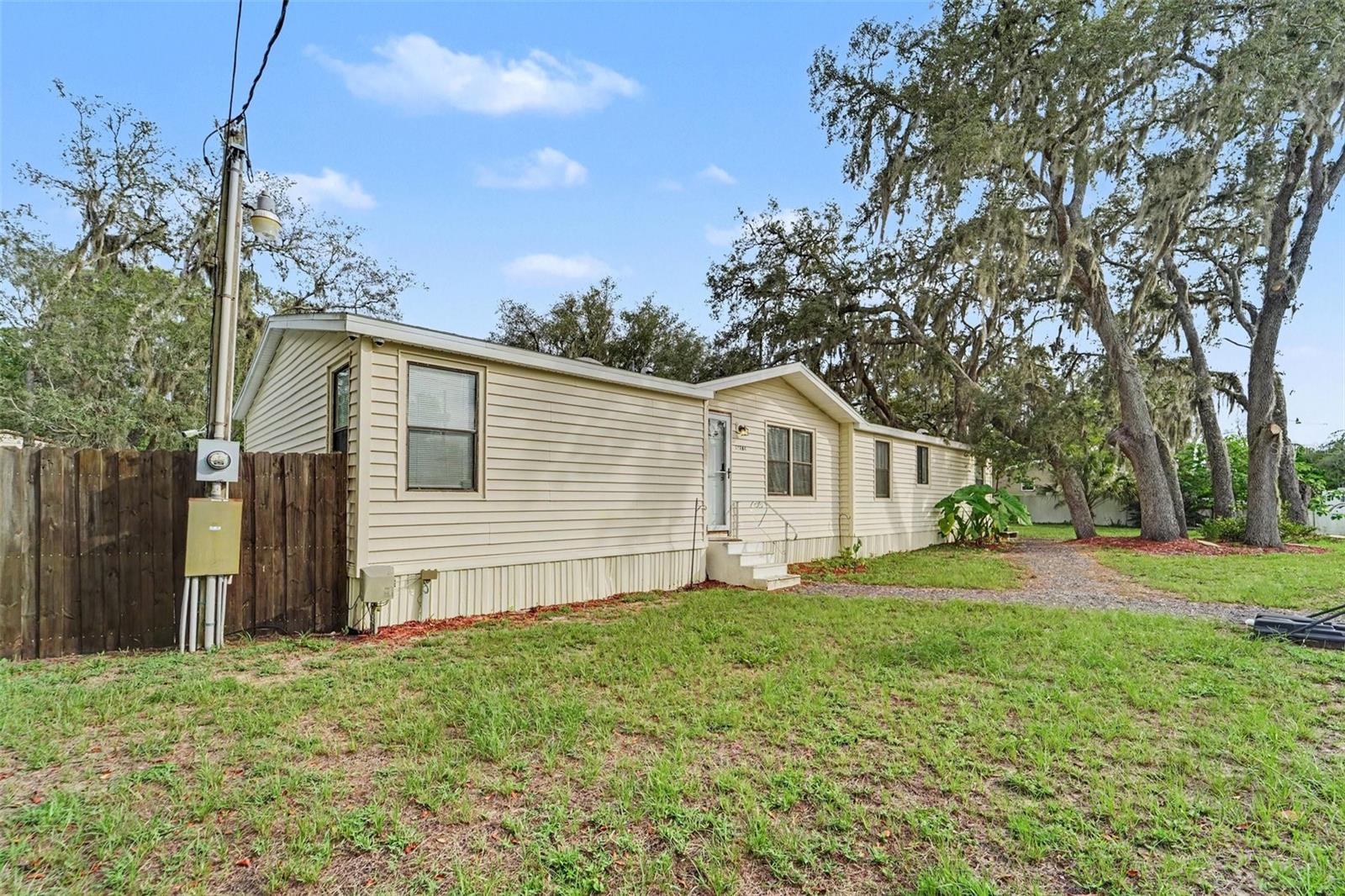 MOON LAKE ESTATES - Residential