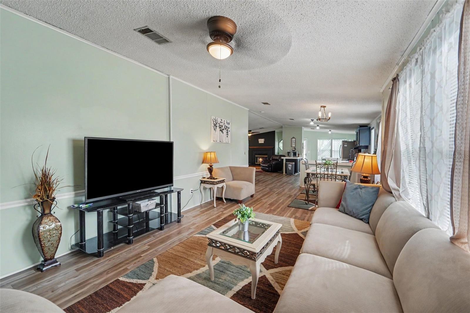 MOON LAKE ESTATES - Residential