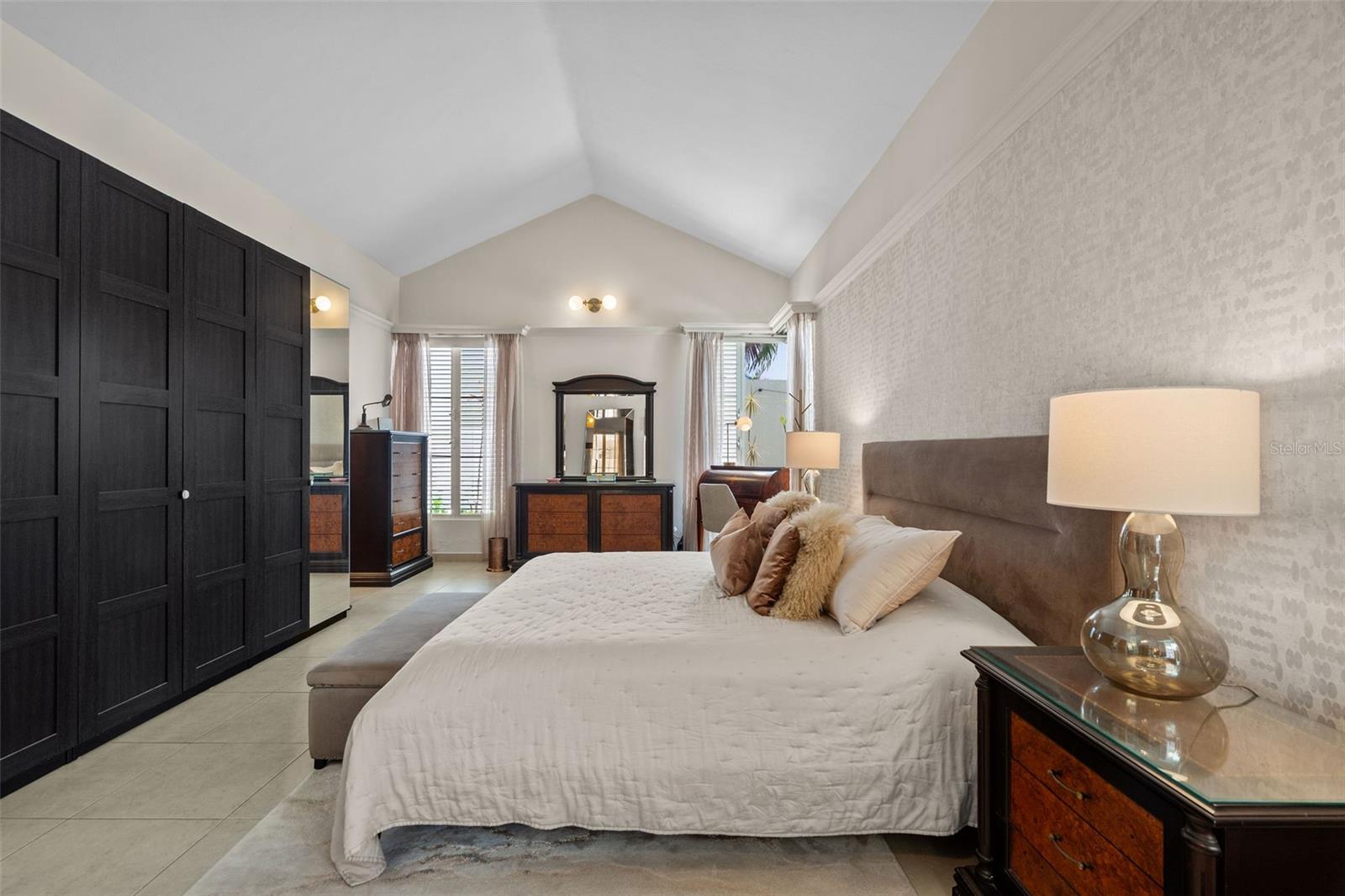 SABANEAR DORADO - Residential